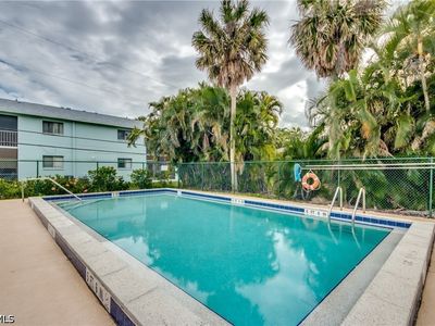 4904 Vincennes Ct APT 108