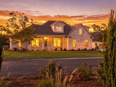 8 Pleasant Oaks Dr