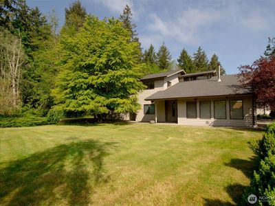 1526 36th Avenue W