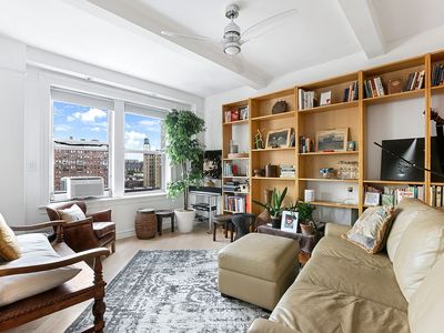 245 W 104th St APT 12E
