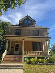 28 Conklin Ave