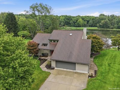 10767 Meadowbrook Ct
