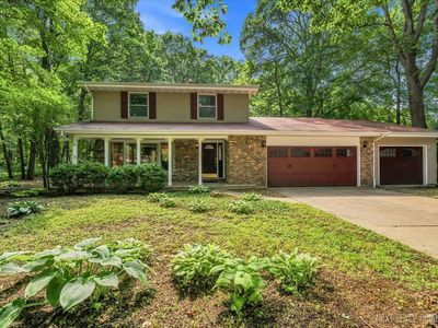 Property at 2S943 Shagbark Dr, Batavia, IL