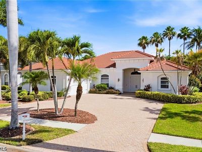 1817 Lagoon Ln