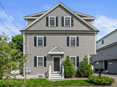 61 Gale St #1