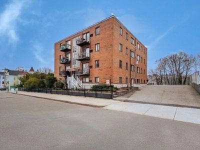 39 Crescent Ave APT 9