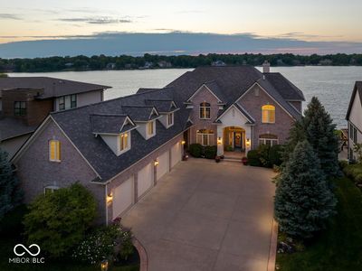 9088 Nautical Watch Dr