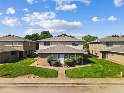 4425 La Cresta Way APT 4