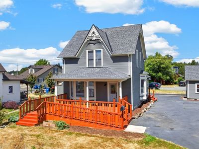 301 W Main Street