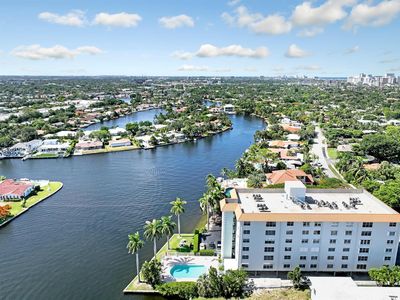 1881 Middle River Dr APT 402