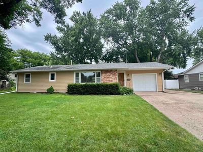 828 Eastgate Dr