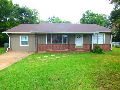 2115 Beverly Dr