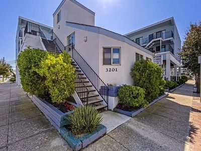 3201 Atlantic Ave #310