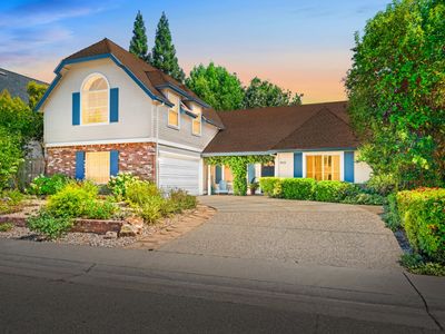 1533 River Oak Way
