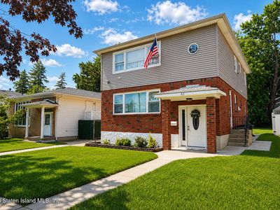 63 Sunnyside Ter