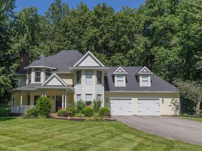 2700 Secretariat Ct