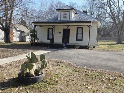 Property at 713 W Washington St, Athens, AL