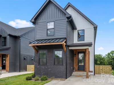 93 Martha Ave #10