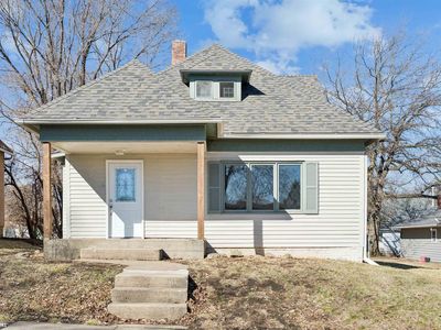Property at 523 N B St, Oskaloosa, IA