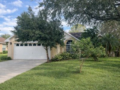 1901 Ashley Oaks Ct