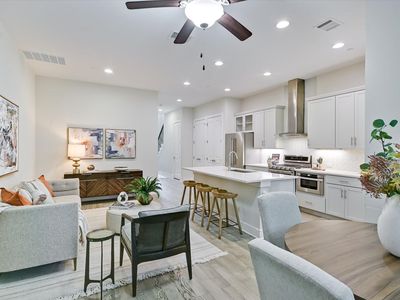 4323 Spicewood Springs Rd #10