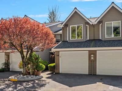 321 SE Orchard Drive #16