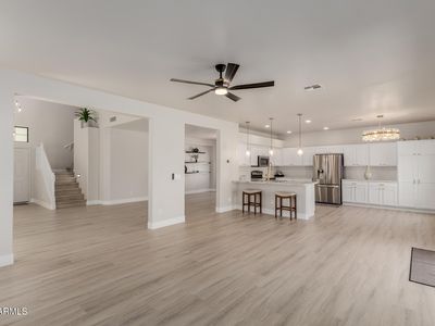 742 W Vineyard Plains Dr