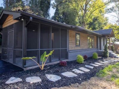 108 Logan Ln
