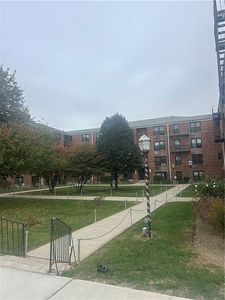 1011 E 108th St APT 1D