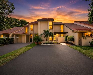 Property at 11621 SW 90th St, Miami, FL