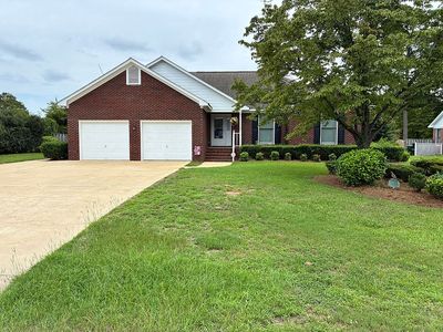 5425 Labrador Dr