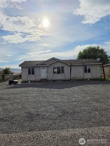 Property at 212 Thunderbird Way SW, Mattawa, WA