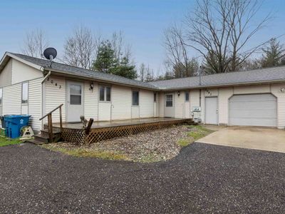 Property at 2043 2043/2047 N Neiner Rd, Sanford, MI
