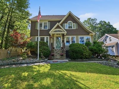 16 Arlington Ave