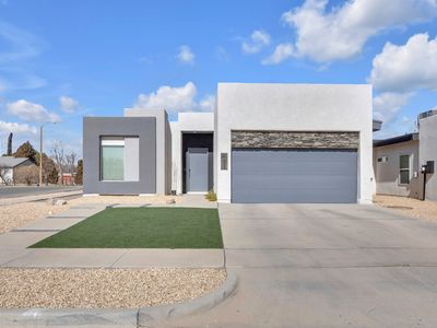 453 Plateau Dr