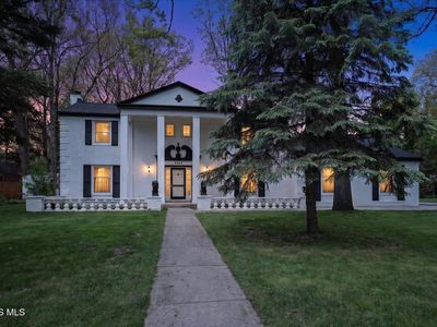 4323 Nantuckett Dr
