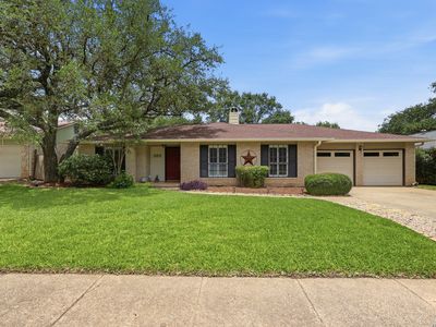 2207 OAK BND