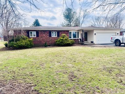 1037 E Lakeshore Dr