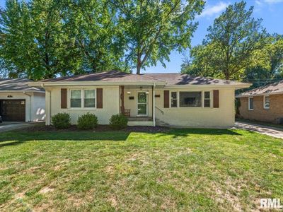 2104 Parkview Dr