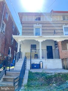 66 E Coulter St