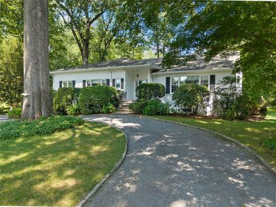 21 Iroquois Trail