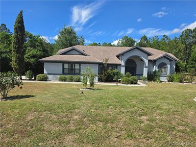994 E Crown Of Roses Loop