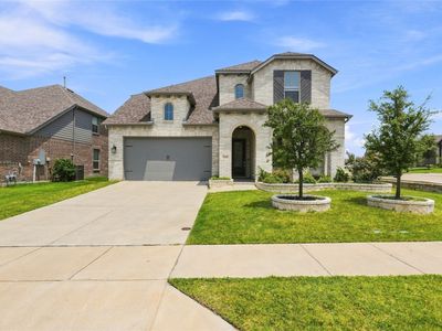 2410 Doncaster Dr