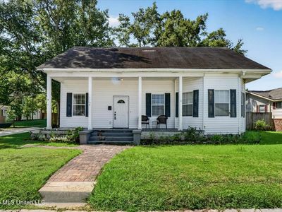 1108 Live Oak Ave