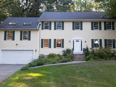 4 Mead Cir