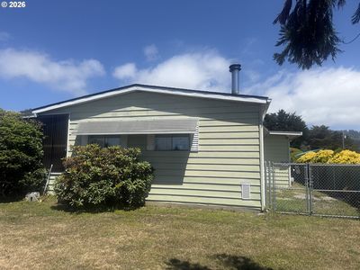 15965 Bayview Dr