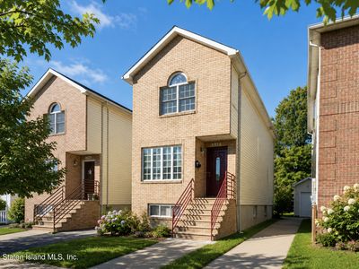 232 Melvin Ave