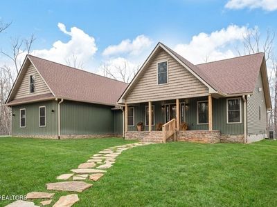 611 Dripping Springs Rd