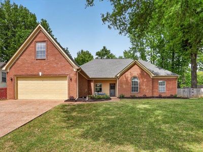 6220 Daybreak Dr