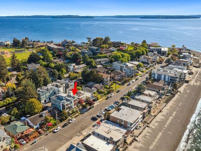 3008 Alki Avenue SW